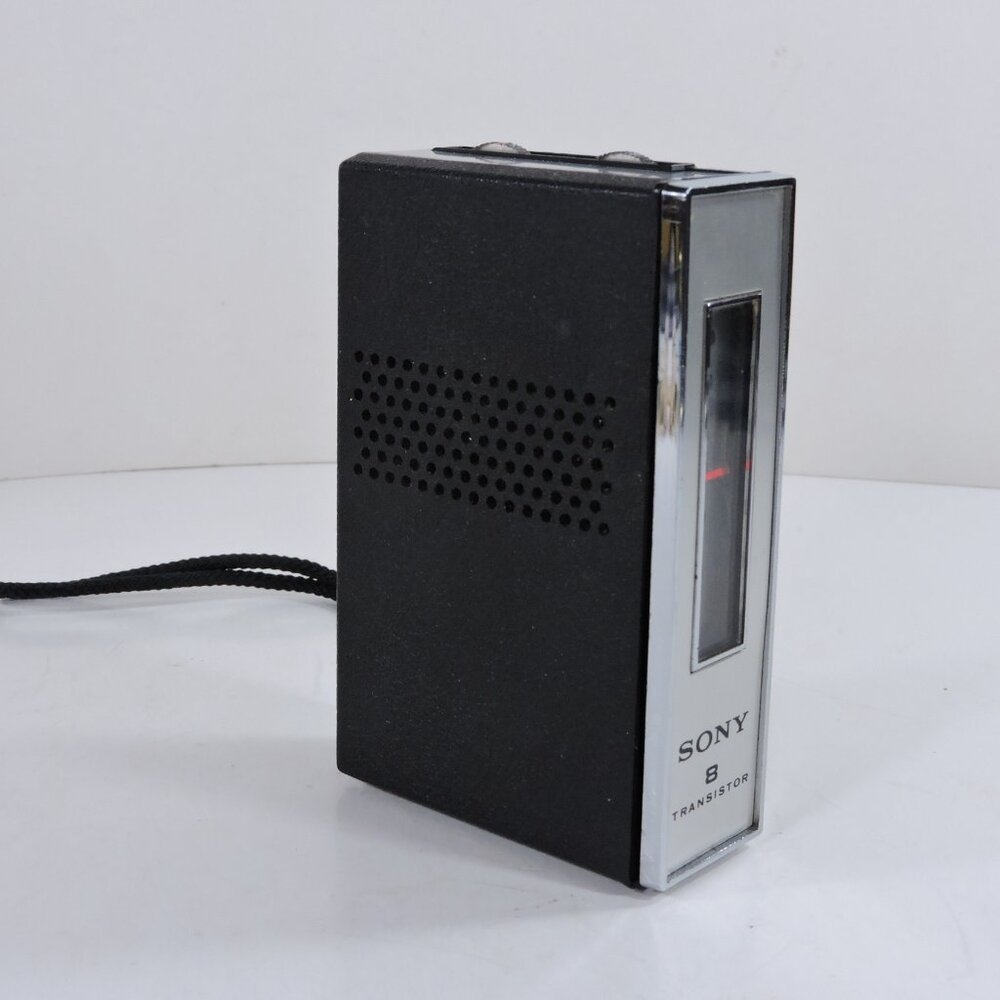 Sony Model 3R-68  8 Transistor Radio 4" x 2 1/2"  1965 era - Read Details